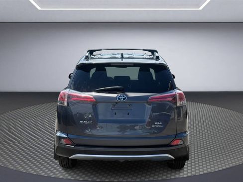 Used 2016 Toyota RAV4 XLE AWD/4WD image 6