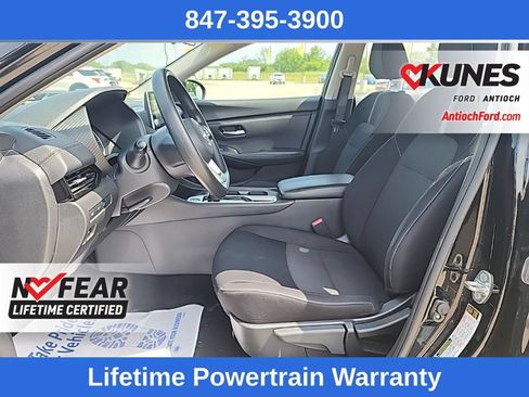 Used 2024 Nissan Sentra SV FWD image 16