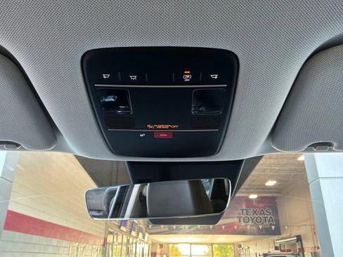 Used 2026 Hyundai Palisade SEL FWD image 21