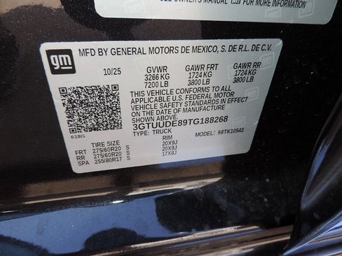 Certified 2026 GMC Sierra 1500 SLT AWD/4WD image 11