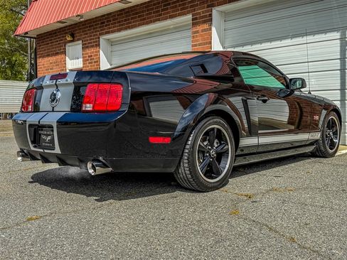 Used 2007 Ford Mustang GT image 37