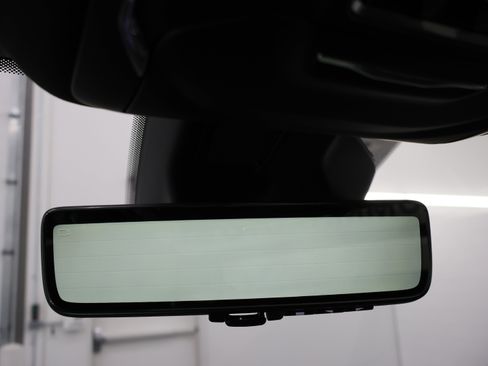 Used 2025 Jeep Grand Cherokee Limited w/ Luxury Tech Group II image 73