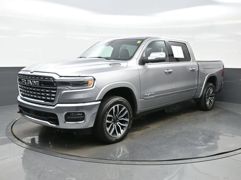 Used 2025 RAM 1500 Limited AWD/4WD image 2