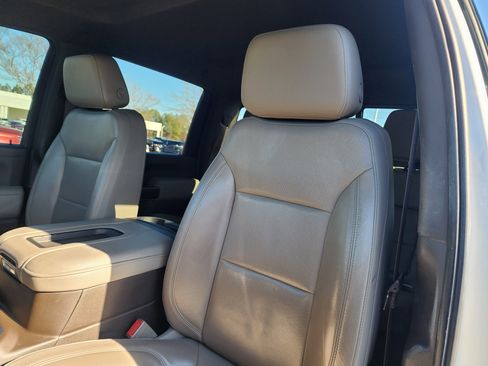 Used 2020 Chevrolet Silverado 3500 LTZ w/ LTZ Premium Package image 23