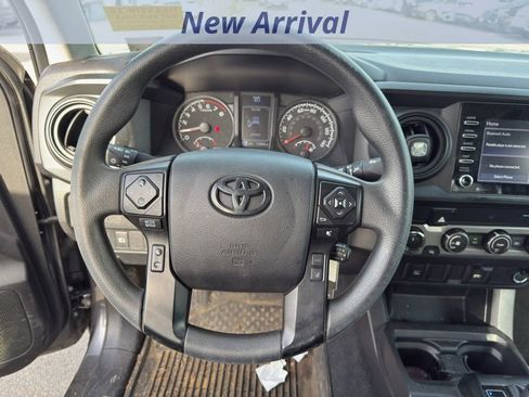 Used 2022 Toyota Tacoma SR image 11