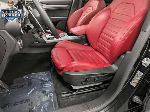 Used 2023 Alfa Romeo Stelvio Veloce AWD/4WD image 13