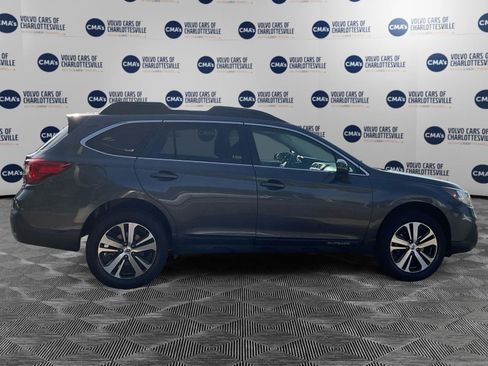 Used 2019 Subaru Outback 2.5i Limited AWD/4WD image 6