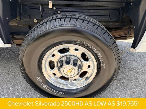 Used 2007 Chevrolet Silverado 2500 W/T w/ LS Package AWD/4WD image 29