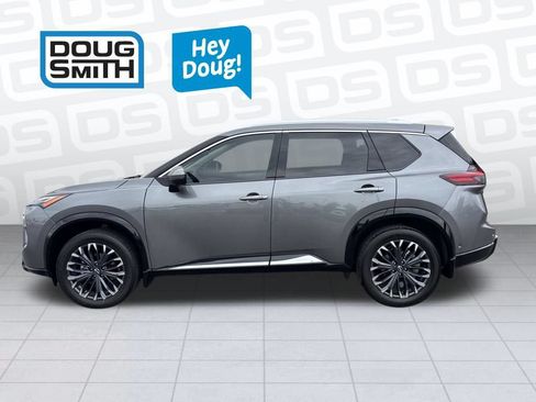 Used 2024 Nissan Rogue Platinum w/ Platinum Premium Package AWD/4WD image 3