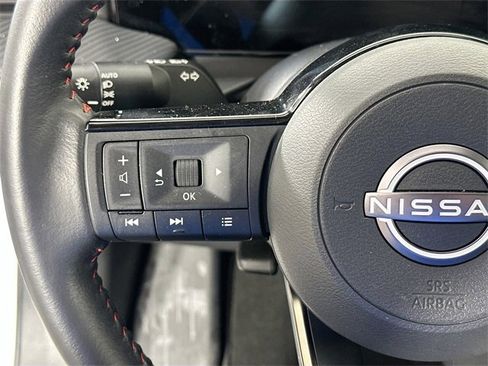 Used 2025 Nissan Kicks SR image 18