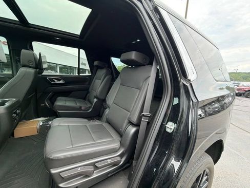 Used 2023 Chevrolet Tahoe LT w/ Luxury Package AWD/4WD image 12