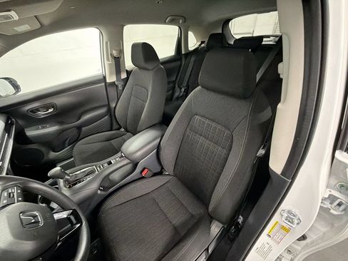 Certified 2026 Honda HR-V LX image 18