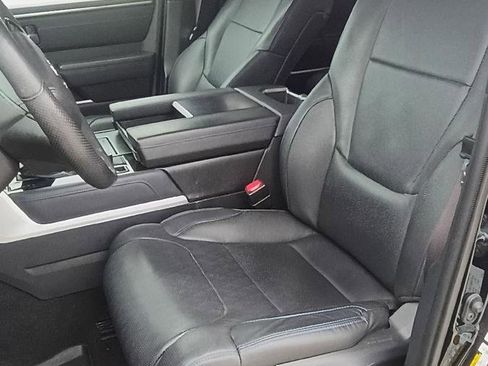 Used 2023 Toyota Tundra Platinum image 10