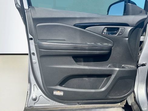 Used 2019 Honda Pilot Elite image 43