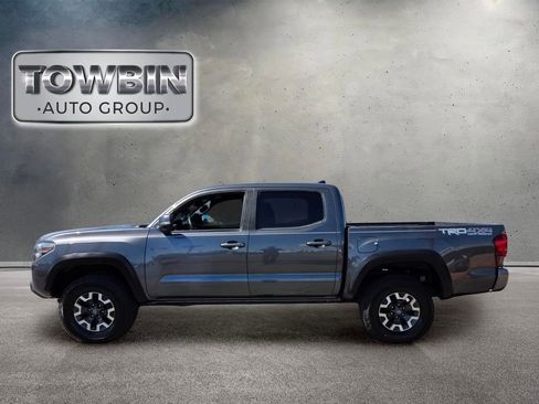 Used 2019 Toyota Tacoma TRD Off-Road w/ Technology Package AWD/4WD image 8