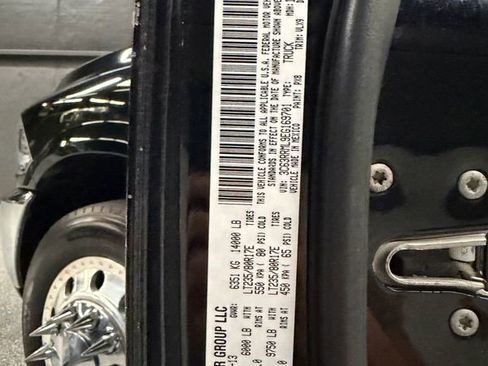 Used 2014 RAM 3500 Laramie w/ Cold Weather Group AWD/4WD image 17