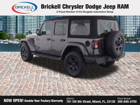 Used 2025 Jeep Wrangler Sport image 3
