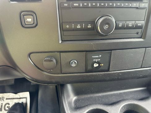 Used 2024 Chevrolet Express 2500 w/ Driver Convenience Package RWD image 14