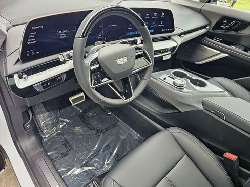 New 2026 Cadillac Optiq Luxury 1 AWD/4WD image 19