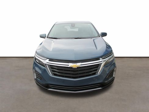 Used 2024 Chevrolet Equinox LT w/ LPO, Floor Liner Package image 8