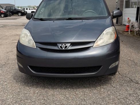 Used 2008 Toyota Sienna FWD image 9