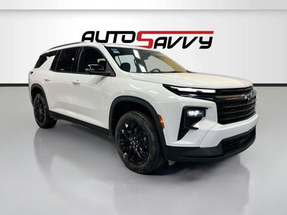 Used 2024 Chevrolet Traverse LT w/ Enhanced Driving Package