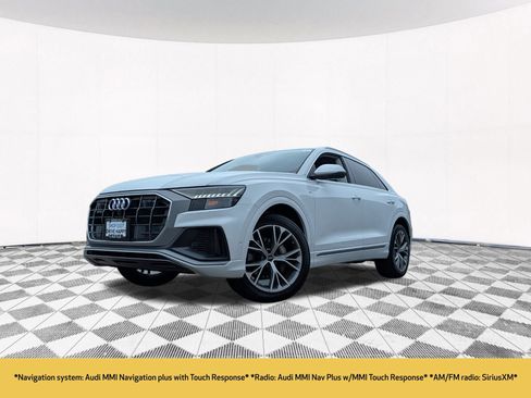 Used 2023 Audi Q8 Premium Plus AWD/4WD image 2