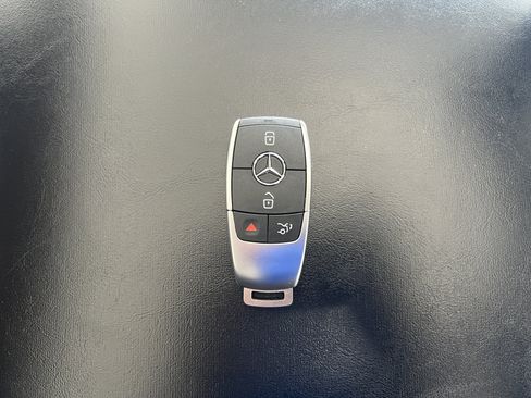 Certified 2023 Mercedes-Benz GLA 250 image 23