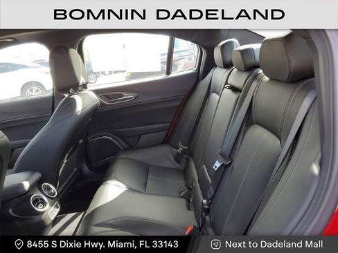 Used 2022 Alfa Romeo Giulia Ti image 11