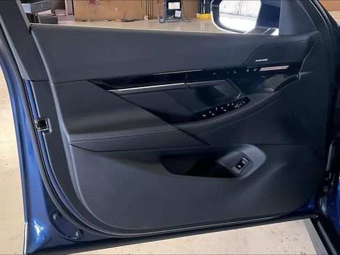 New 2026 BMW 530i w/ Premium Package image 10