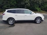 Used 2015 Chevrolet Traverse LT image 2