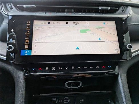 New 2026 Jeep Grand Cherokee Altitude image 12