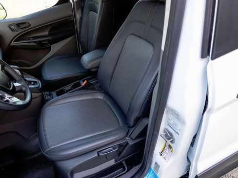 Used 2022 Ford Transit Connect XL image 10