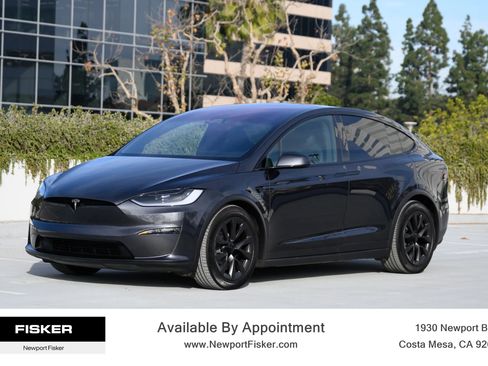 Used 2024 Tesla Model X image 8