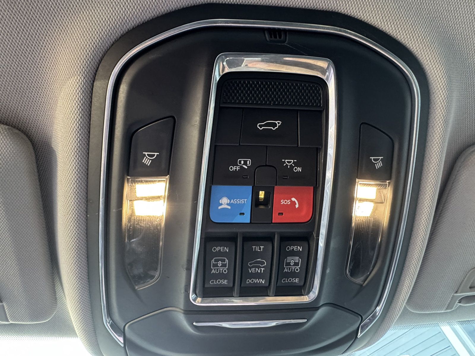 Used 2024 Jeep Grand Cherokee Limited 4xe AWD/4WD image 27