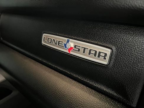 Used 2019 RAM 1500 Big Horn RWD image 10