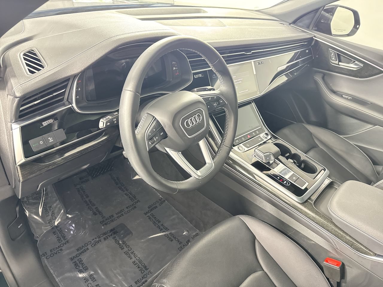Used 2025 Audi Q8 Premium Plus AWD/4WD image 8