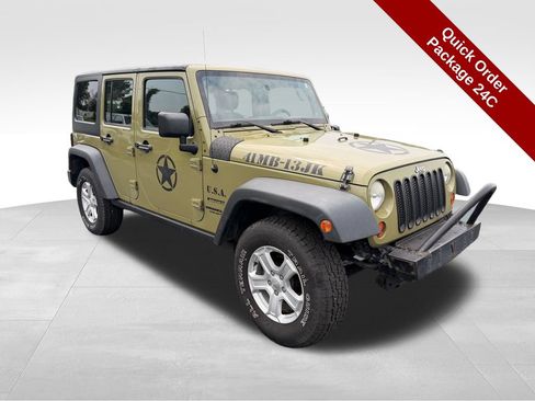 Used 2013 Jeep Wrangler Unlimited Sport AWD/4WD image 9