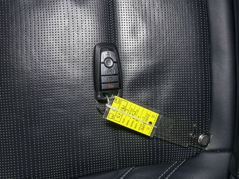 Used 2024 Ford Mustang Premium image 39