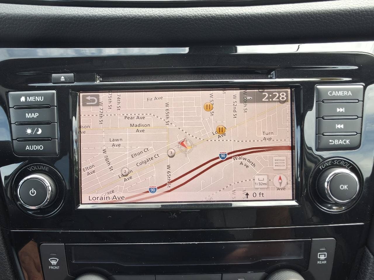 Used 2018 Nissan Rogue SL w/ Premium Package AWD/4WD image 38