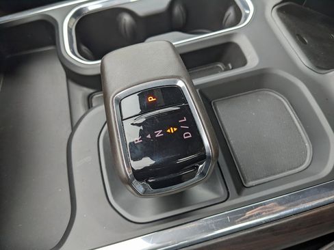 Used 2023 GMC Sierra 1500 SLT w/ SLT Premium Package image 36