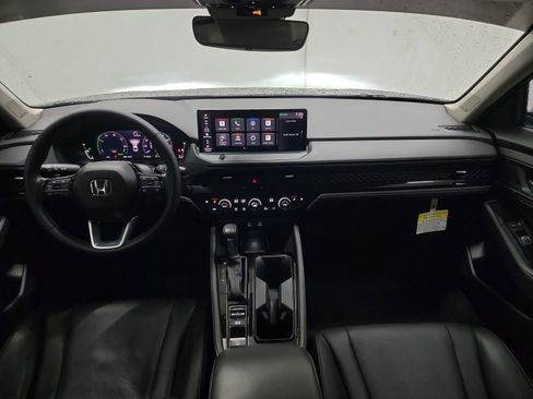 Used 2024 Honda Accord Touring image 15