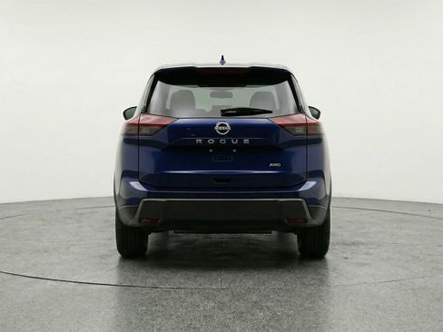 Used 2025 Nissan Rogue SV AWD/4WD image 7