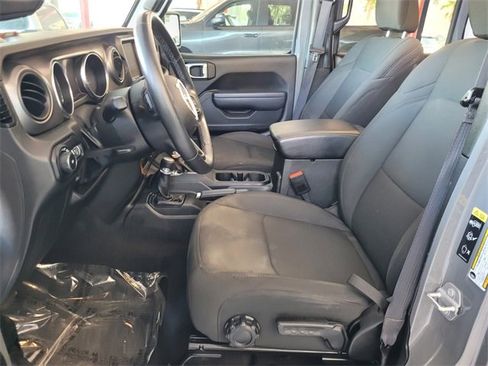 Certified 2022 Jeep Wrangler Unlimited Sport w/ Sun And Sound Package image 5