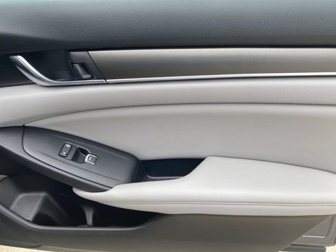 Used 2019 Honda Accord LX image 35