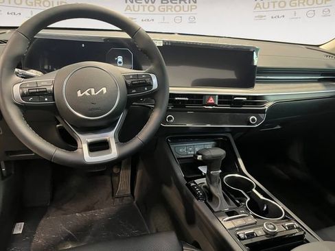 New 2026 Kia K5 EX FWD image 10