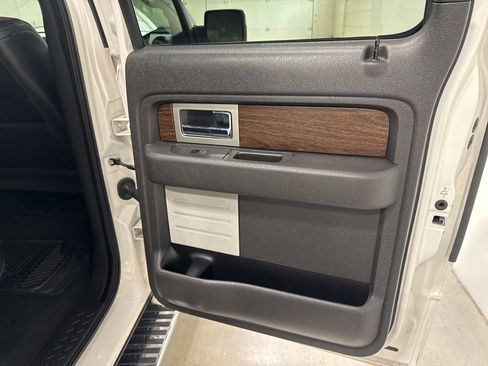 Used 2013 Ford F150 Lariat w/ Lariat Chrome Pkg AWD/4WD image 37