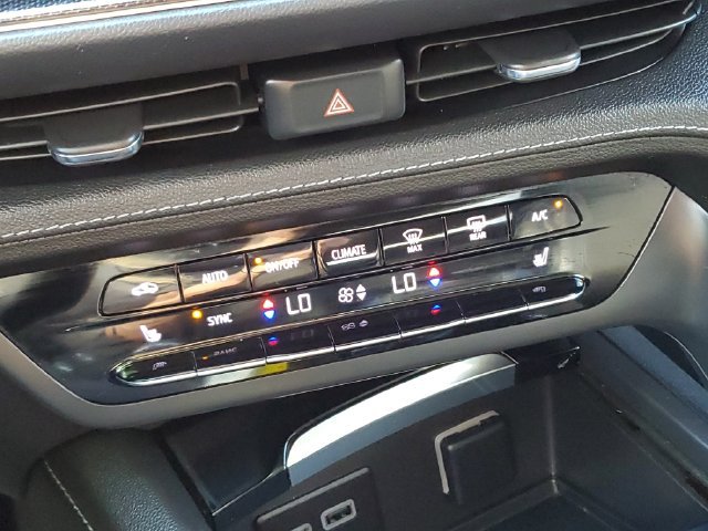 Certified 2022 Buick Envision Preferred FWD image 21
