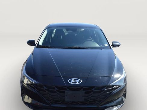 Used 2021 Hyundai Elantra SEL image 2