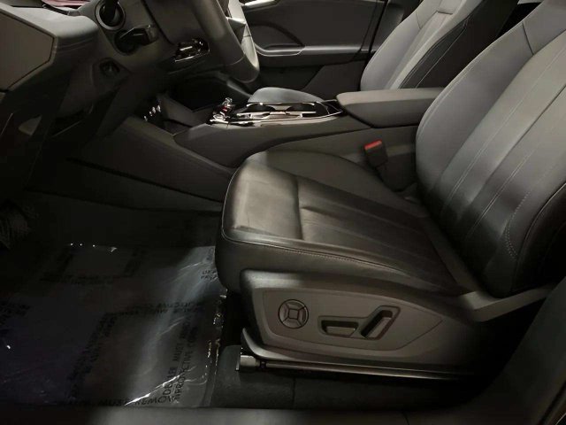 Used 2025 Audi Q6 e-tron Premium w/ Convenience Package RWD image 46